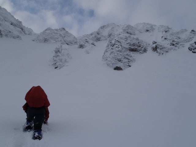 関西蛍雪山岳会のページ-左が滝沢尾根、右が弥山東稜